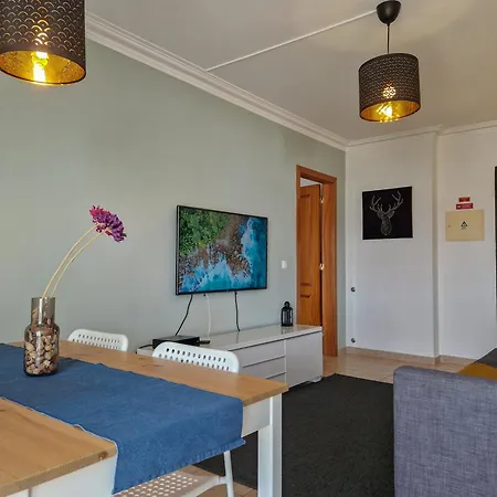 Holidays - Surf Pool With Tennis Court Apartment