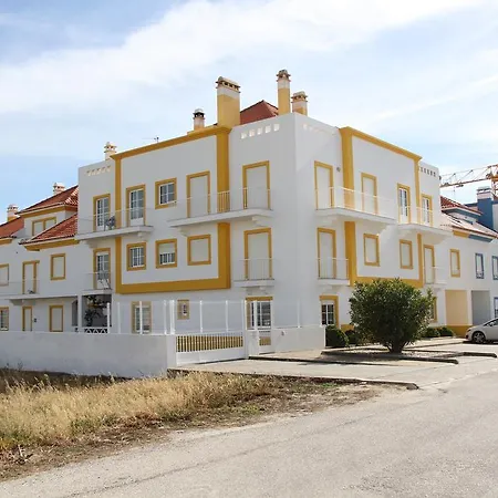 Holidays - Surf Pool With Tennis Court Apartment Baleal
