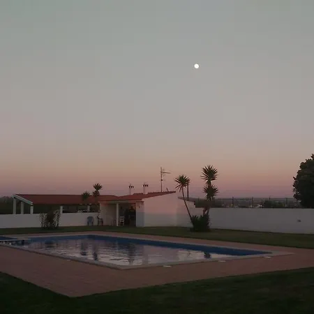 Holidays - Surf Pool With Tennis Court Apartment