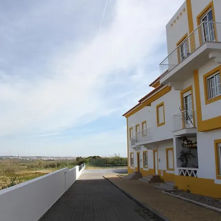Holidays - Surf Pool With Tennis Court Apartment Baleal