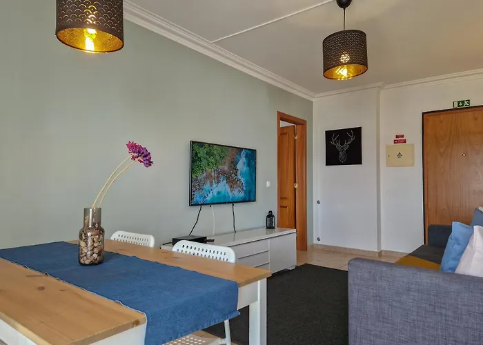 Holidays - Surf Pool With Tennis Court דירה