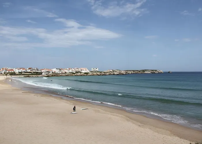 Holidays - Surf Pool With Tennis Court דירה בליאל